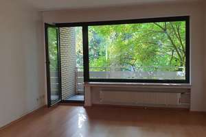 Freundliche und gepflegte 2-Zimmer-Wohnung mit Balkon in Krefeld