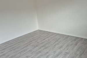 Helle 3,5 Zimmer Wohnung mit Balkon – Frintroper Str. 40, 45359 Borbeck-Mitte, Essen – Vorschaubild 4