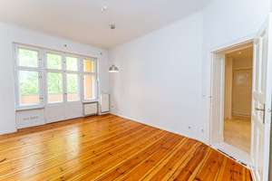 Bezugsfreie Altbauwohnung mit Balkon in beliebter Friedrichshainer Lage – Sonntagstraße 30, 10245 Friedrichshain, Berlin – Vorschaubild 3