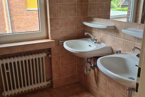 Freistehendes Einfamilienhaus mit 2 Garagen in ruhiger schöner Lage in Meeebusch Lank. 017647372433 – Die vollständige Adresse der Immobilie erhältst du vom Anbieter., 40668 Meerbusch – Vorschaubild 9