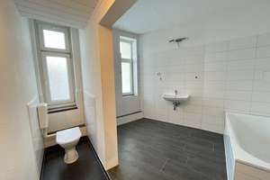 Perfekt für Familien oder Studenten | 5 RW mit moderner EBK + Balkon + Gäste WC – Adelsbbergstr. 35, 9127 Gablenz, Chemnitz – Vorschaubild 7