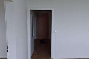 Am Anger 22-helle 2 ZKB Wohnung im 13.OG -WBS-*ab sofort* zu vermieten – Die vollständige Adresse der Immobilie erhältst du vom Anbieter., 1237 Prohlis-Nord, Dresden – Vorschaubild 3