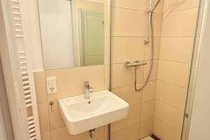 Ganz besonders toll mit großzügigem offenem Wohnzimmer, gr. Balkon, Aufzug, TG-Platz, Baujahr 2016 – Die vollständige Adresse der Immobilie erhältst du vom Anbieter., 40223 Bilk, Düsseldorf – Vorschaubild 20