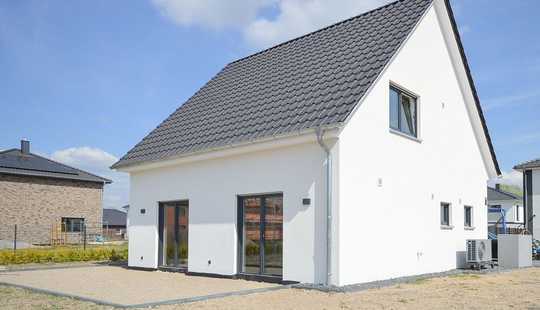 Bild von Neuwertiges freistehendes Einfamilienhaus in familienfreundlichem Baugebiet!