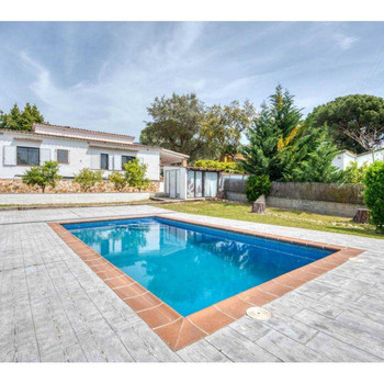 Charmantes Haus mit Pool und großem Privatgarten in Belllloch, Santa Cristina dAro