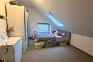Gemütliche und geräumige 2 Zimmer-Wohnung mit Einbauküche und Gartennutzung – Wichheimer Straße 40, 51067 Buchheim, Köln – Vorschaubild 9