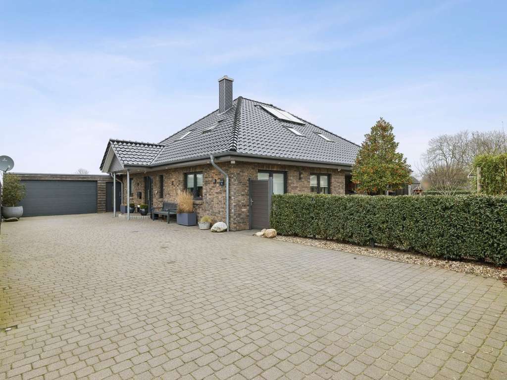 Immobilie in Steinbergkirche - Großzügiges Traumhaus mit exklusiver Ausstattung in Steinbergkirche - Bild 1