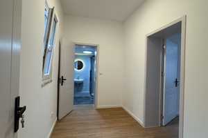 Saniertes Haus mit 9 Einheiten direkt am Bahnhof Mülheim – Charlottenstraße 73, 45468 Mülheim an der Ruhr – Vorschaubild 9
