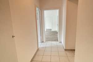 🆕⭐SAARLANDVIERTEL-Renovierte Wohnung mit Venyl, Fliesen & Wannebad mit Fenster🆕⭐ – Dortmund – Vorschaubild 2