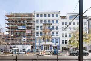Helmholtzkiez: Lichtdurchfluteter 4-Zimmer Altbau, 4. OG, Lift, große Terrasse & 2 Balkone, 2 Bäder – Schönhauser Allee 52, 10437 Prenzlauer Berg, Berlin – Vorschaubild 23