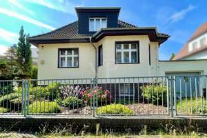 Historischer Charme trifft auf Gestaltungsspielraum – Zweifamilienhaus mit großem Grundstück – Die vollständige Adresse der Immobilie erhältst du vom Anbieter., 12589 Rahnsdorf, Berlin – Vorschaubild 15