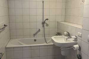 Ruhige, helle 3-Zimmer-Wohnung mit 2 Balkonen im Zentrum Nähe ZOB/Schloss/THI – Esplanade 19, 85049 Mitte, Ingolstadt – Vorschaubild 5