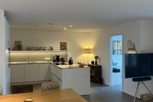 Stillvolle, hochwertige 3-Zimmer-Wohnung mit Loggia und Einbauküche – Walther-Rathenau-Straße 36, 33602 Mitte, Bielefeld – Vorschaubild 2