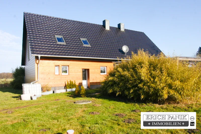 Einfamilienhaus mit 6 Zimmern, 5.400 m² Grundstück, Ausbaureserve & freiem Weitblick – Lalendorf, Rostock Kreis – Bild 3