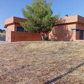 Geräumige Villa in Colmenar de Oreja Einzigartige Gelegenheit für 330.000