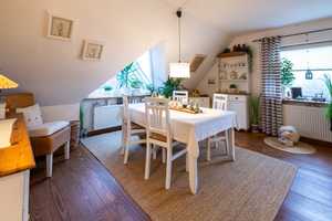 Charmantes Einfamilienhaus mit eigenem Garten in zentraler, ruhiger Lage – Nordfriesland (Kreis) – Vorschaubild 17