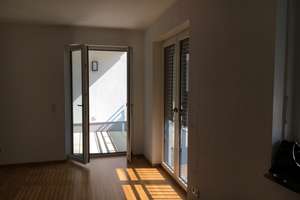 Gepflegte 2-Raum-Wohnung mit Balkon und Einbauküche in Mannheim – R3 14, 68199 Innenstadt/Jungbusch, Mannheim – Vorschaubild 3