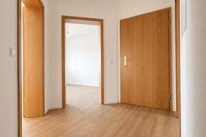 Frisch renovierte 3-Zimmer-Wohnung mit Balkon & Stellplatz in Weikersheim – Die vollständige Adresse der Immobilie erhältst du vom Anbieter., 97990 Weikersheim – Vorschaubild 3