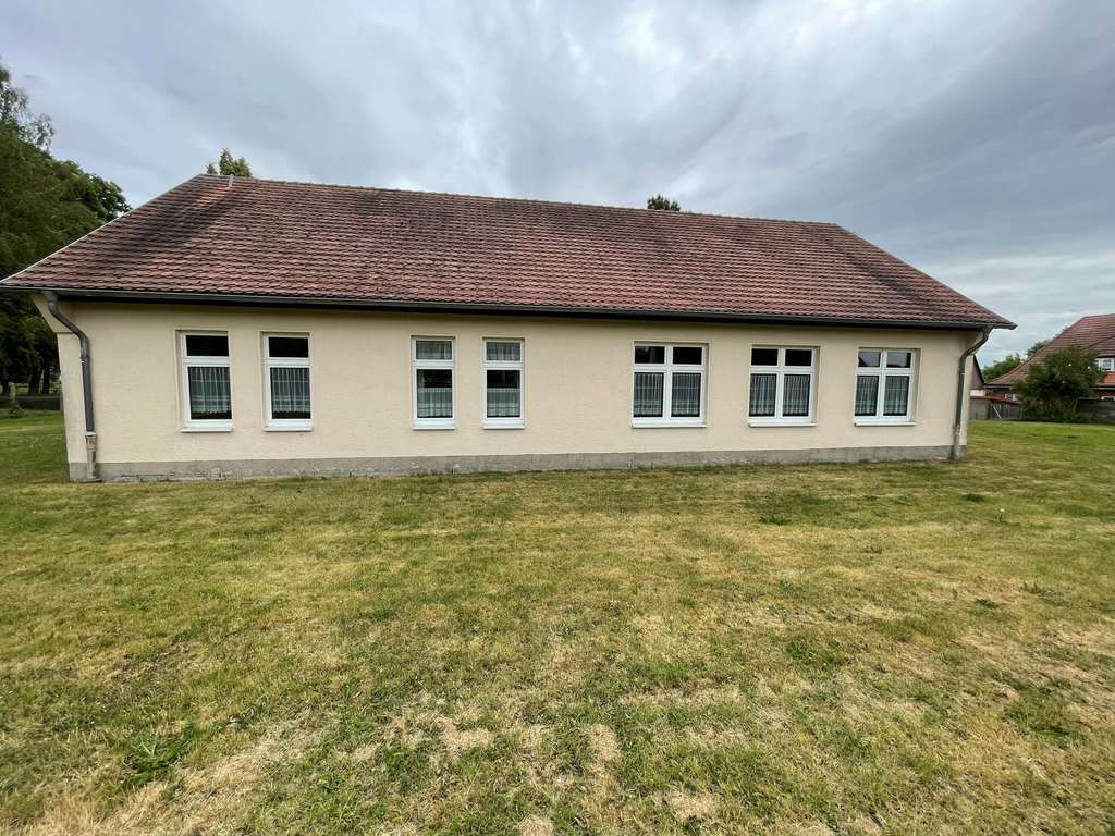 Immobilie in Malchin - Gemeindehaus mit großem Grundstück in Malchin - Bild 3