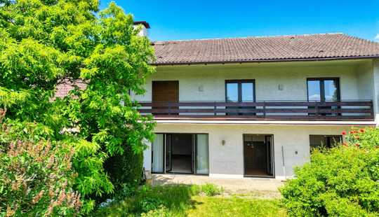 Bild von Frei stehendes Einfamilienhaus in Seulberg, großer Garten mit Südausrichtung und schöner Aussicht