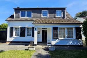 Charmantes, freistehendes Einfamilienhaus mit Wintergarten und Atelier in Solingen Aufderhöhe – Die vollständige Adresse der Immobilie erhältst du vom Anbieter., 42699 Ohligs/Aufderhöhe/Merscheid, Solingen – Vorschaubild 2