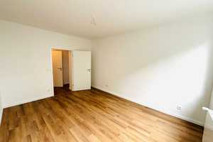 Frisch sanierte 3-Zimmer-Wohnung mit Einbauküche – Bilker Allee 210, 40215 Düsseldorf – Vorschaubild 16
