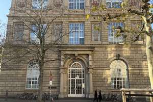 SPITZENLAGE IN DER ALTSTADT VERMIETETES ERDGESCHOSS ZUM SPITZENPREIS – 40213 Altstadt, Düsseldorf – Vorschaubild 4