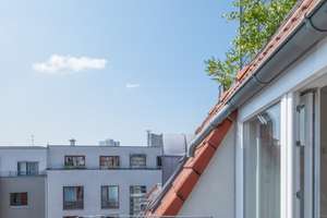 Top-Lage im Scheunenviertel: Helle Dachgeschosswohnung mit Blick auf den Fernsehturm – Die vollständige Adresse der Immobilie erhältst du vom Anbieter., 10119 Mitte (Ortsteil), Berlin – Vorschaubild 3
