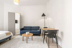 Beeindruckende 1-Zimmer Wohnung in Wedding - voll möbliert – Otawistraße 3, 13351 Wedding, Berlin – Vorschaubild 1
