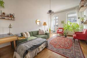 ✨ Top-Lage mit Blick auf die Samariterkirche! - Stilvolle 2-Zi-Whg mit Altbaucharme & Süd-Ost-Balkon – Die vollständige Adresse der Immobilie erhältst du vom Anbieter., 10247 Friedrichshain, Berlin – Vorschaubild 2