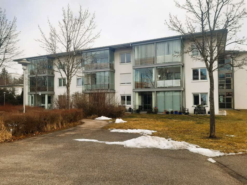 Immobilie in Putzbrunn - Senioren-Wohnung (1,5 Zimmer, 49m²) in schöner Park-Residenz - leerstehend und provisionsfrei - Bild 0