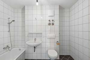 Frisch sanierte 2-Zimmer Wohnung mit Terrasse in Regensburger Toplage! – Die vollständige Adresse der Immobilie erhältst du vom Anbieter., 93053 Galgenberg, Regensburg – Vorschaubild 8