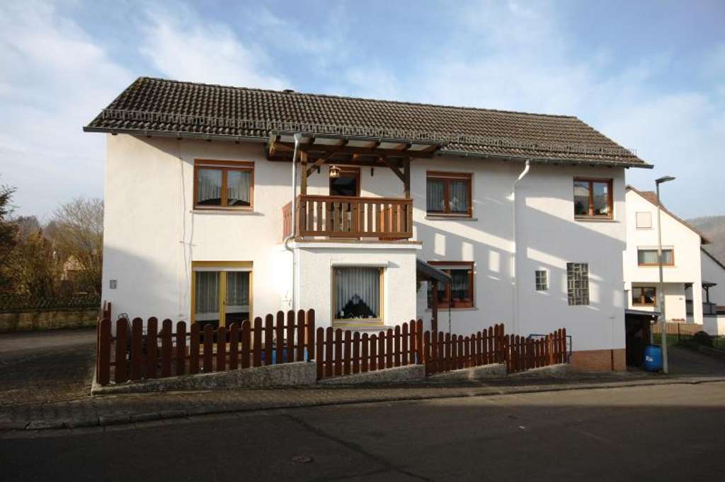 Immobilie in Buborn - Grundbuch schlägt Sparbuch - klein aber mein! - Bild 1