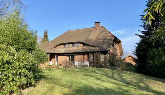 Bild von Weyhe-Leeste: Traumhaftes Fachwerkhaus mit Garage auf wunderschönem Grundstück