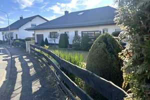 Großzügiges Bungalow mit Einliegerwohnung – Ideal für Familie, Büro oder Praxis! – Lahn-Dill-Kreis – Vorschaubild 2