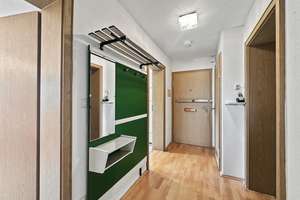 Attraktive 3-Zimmer-Wohnung mit Süd-Balkon in guter Lage von München-Aubing – Die vollständige Adresse der Immobilie erhältst du vom Anbieter., 81243 Aubing-Süd, München – Vorschaubild 2