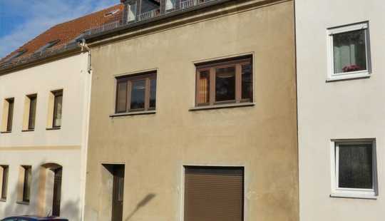 Bild von Teilmodernisiert und mit Garage