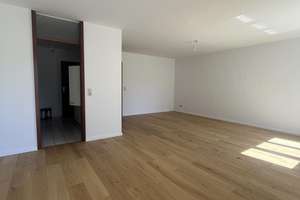 Helle, renovierte 2-Zimmer-Wohnung mit neuem Parkett, Balkon & TG-Stellplatz  – Die vollständige Adresse der Immobilie erhältst du vom Anbieter., 74074 Heilbronn, Heilbronn – Vorschaubild 3