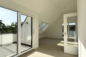 Exklusive Neubau-Dachgeschosswohnung mit großzügigem Balkon und Dachterrasse