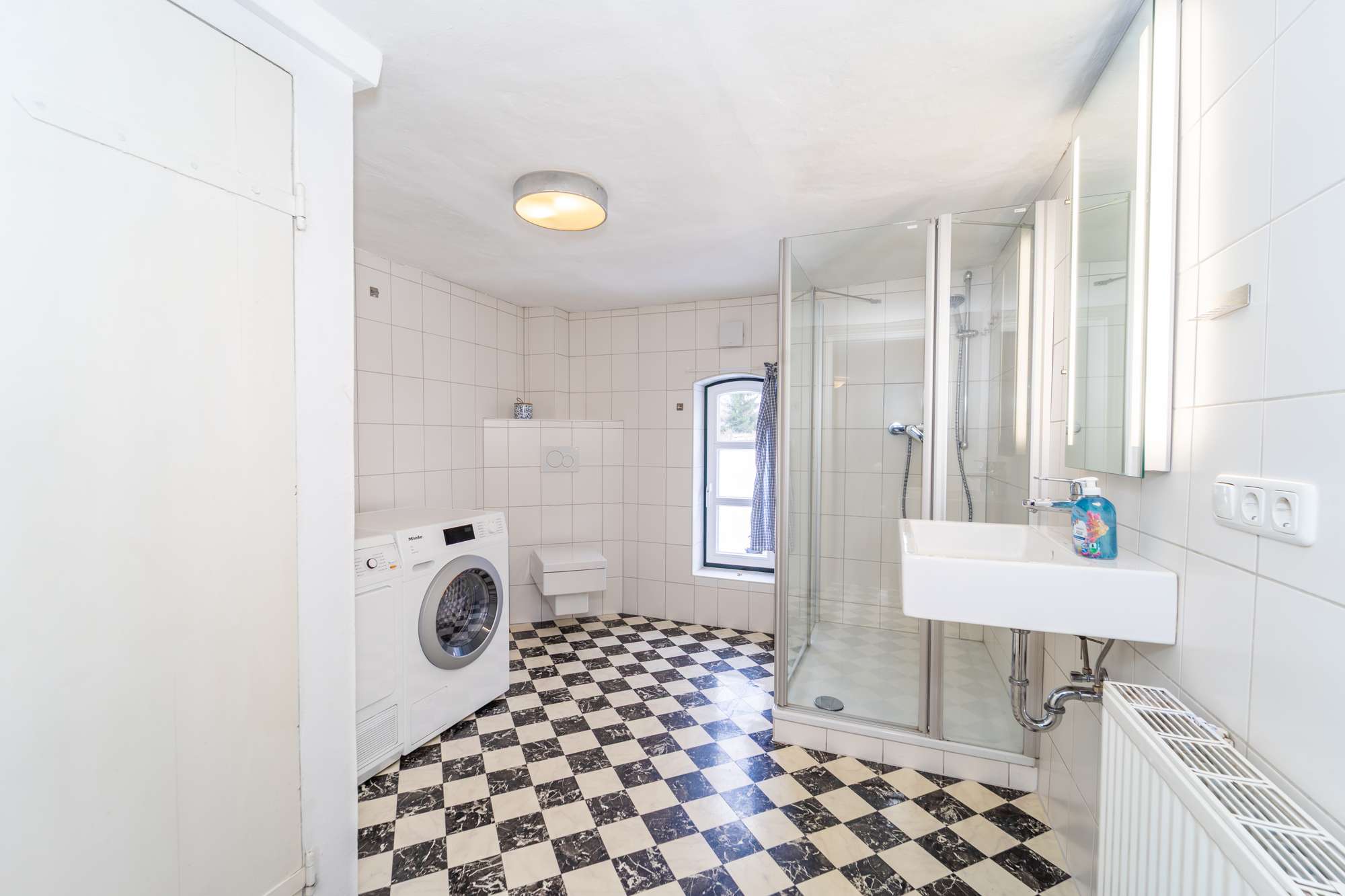 Immobilie in Dassow - Ein Haus mit Seele- Historischer Charme trifft modernen Wohnkomfort mit idyllischer Lage - Bild 11