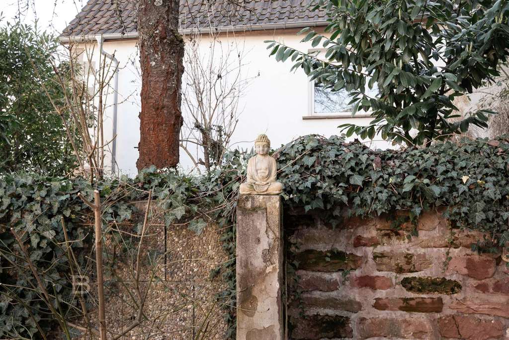 Immobilie in Ilbesheim bei Landau in der Pfalz - FACHWERK-CHARME IN ILBESHEIM - RUHIG. FAMILIÄR. - Bild 2