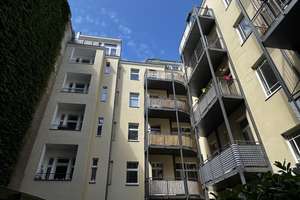 SEHR HELLE CHARMANTE 1 BIS 1,5 ZIM. MIT OFFENER EBK, ABGEZOGENE DIELEN UND BALKON IN RUHIGLAGE – Die vollständige Adresse der Immobilie erhältst du vom Anbieter., 10553 Moabit, Berlin – Vorschaubild 17