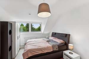 Modernes Wohnen: möblierte 2,5-Zimmer-Dachgeschosswohnung in Düsseldorf-Rath – Reichswaldallee 49, 40472 Rath, Düsseldorf – Vorschaubild 7