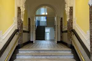 Charmante Altbauwohnung – Die vollständige Adresse der Immobilie erhältst du vom Anbieter., 65185 Mitte, Wiesbaden – Vorschaubild 2