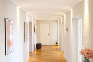 Renovierte Altbauwohnung mit Balkon und Weitblick in der Maxvorstadt