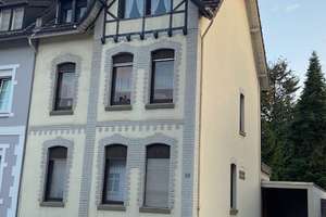 RENOVIERUNG/SANIERUNGSOBJEKT IM WUNDERSCHÖNEN ORTSTEIL KREFELD-BOCKUM. – Buschstr. 213, 47800 Bockum, Krefeld – Vorschaubild 1