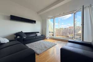 Traumhafte Dachgeschosswohnung mit Blick auf Fernsehturm! Unweit vom Rosenthaler Platz - bezugsfrei – Die vollständige Adresse der Immobilie erhältst du vom Anbieter., 10119 Mitte (Ortsteil), Berlin – Vorschaubild 1
