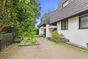 Lichtdurchflutete Dachgeschoss-Maisonettewohnung in einer ruhigen Anliegerstraße in Köln-Junkersdorf – Die vollständige Adresse der Immobilie erhältst du vom Anbieter., 50858 Junkersdorf, Köln – Vorschaubild 14