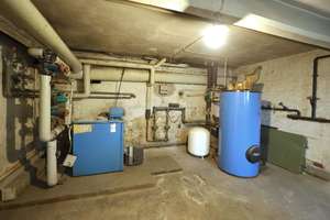 Freistehende Villa als Zweifamilienhaus mit Doppelgarage und separatem Gartengebäude in Ohligs. – Die vollständige Adresse der Immobilie erhältst du vom Anbieter., 42697 Wald, Solingen – Vorschaubild 14
