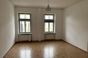  Schöne 2-Zimmerwohnung mit Balkon und tollem Hinterhof! – Bernsdorfer Straße 65, 9126 Bernsdorf, Chemnitz – Vorschaubild 2